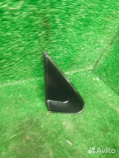 Уголок двери передний правый Mitsubishi Lancer 9