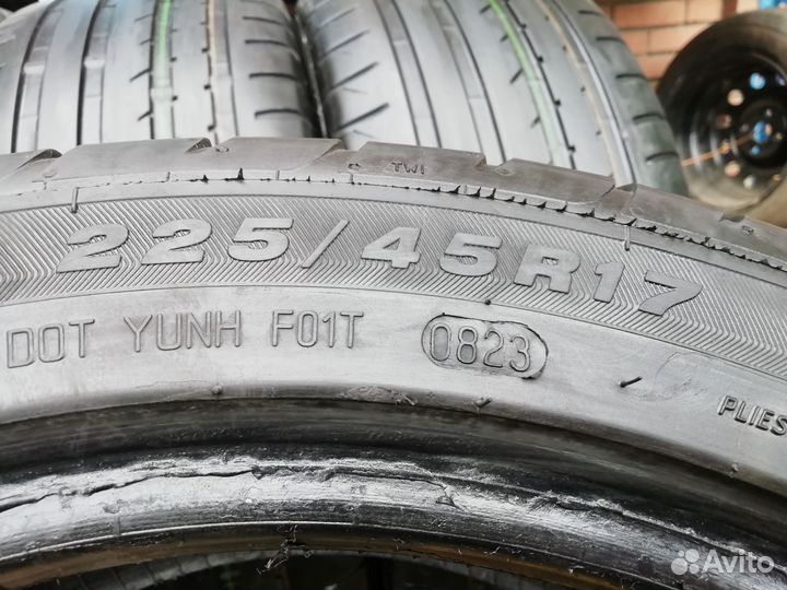 Viatti Strada Asimmetrico V-130 225/45 R17