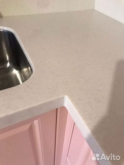 Кухня современная на заказ. Доставка и сборк