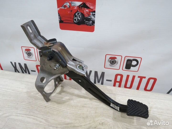 Педаль тормоза Hyundai Solaris 2