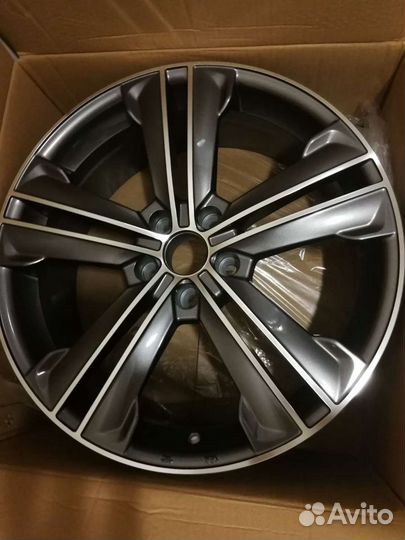 Диски R19 Replay Replica LX93 цвет gmf