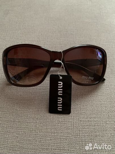 Солнцезащитные очки женские. Новые