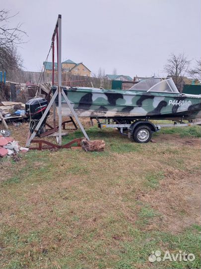 Моторная лодка Амур М