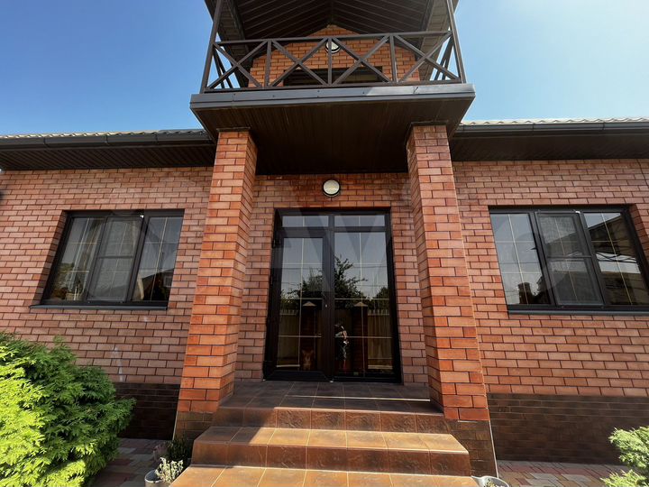 Дом 157,7 м² на участке 3,3 сот.