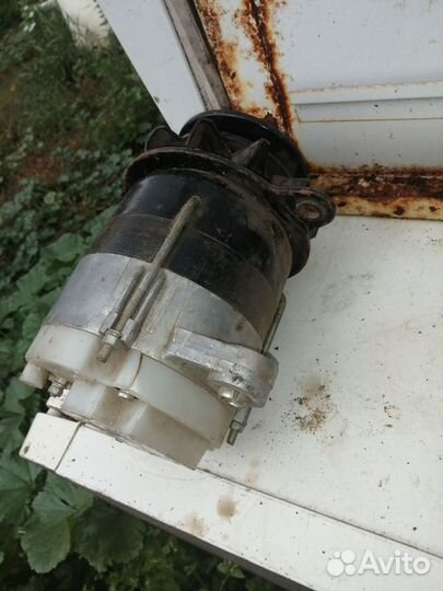 Генератор на конбайн вектор