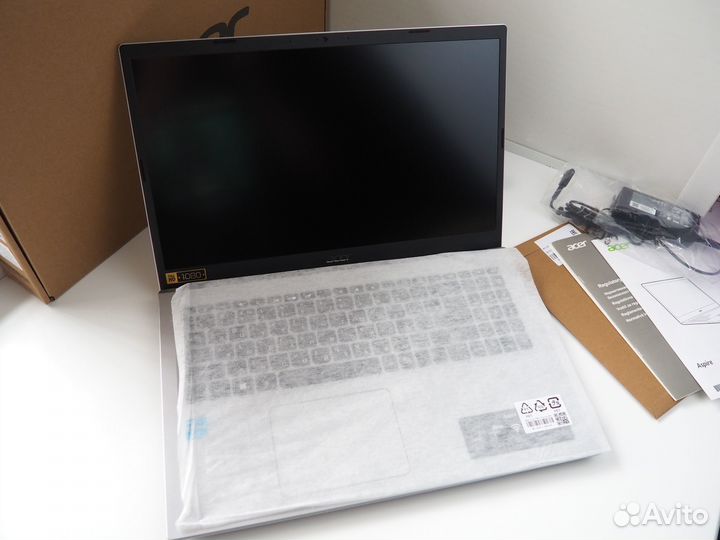 Новый ноутбук Acer в использовании не был i3 ips