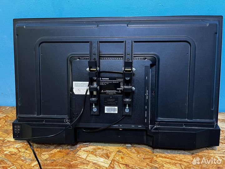 Телевизор Telefunken TF-LED32S79T2