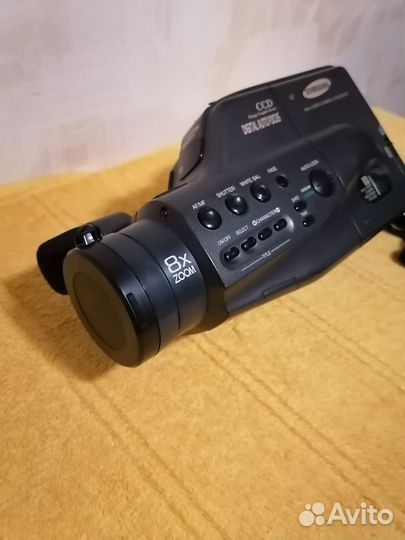 Полный комплект Видеокамера Samsung VP E 807 8mm