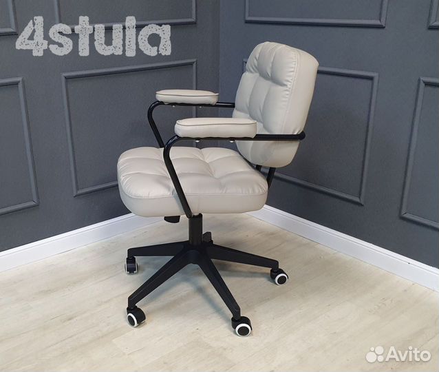 Компьютерное кресло новое