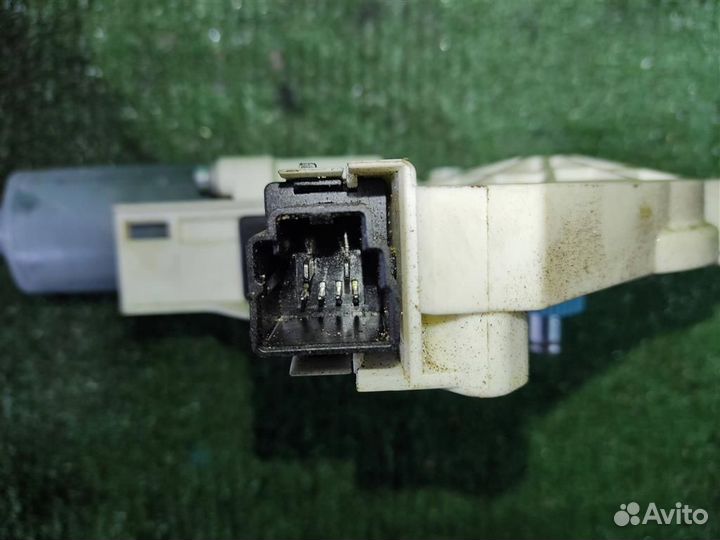 Мотор стеклоподъёмника передний левый Land Rover