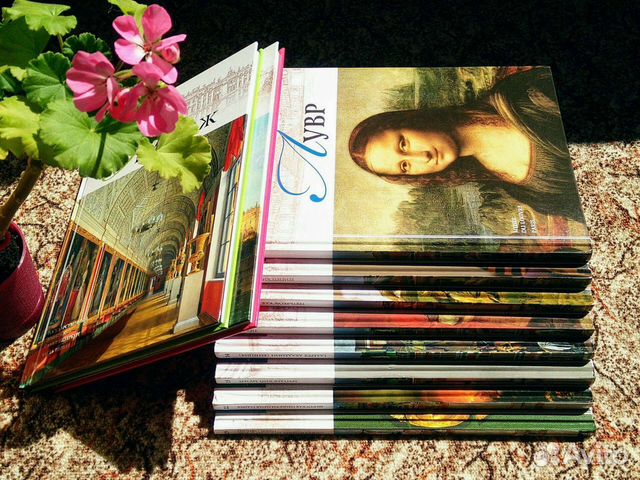 Серия книг Великие музеи мира Комсомольская правда