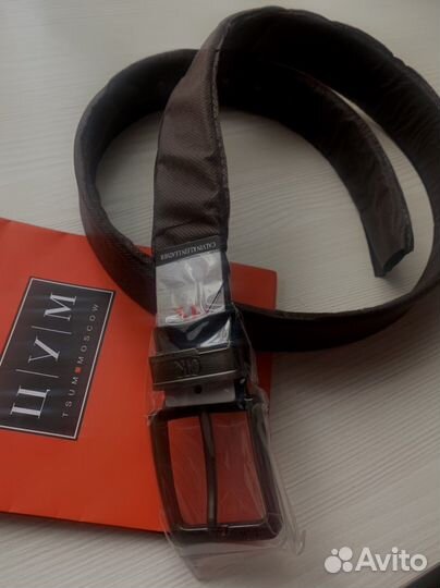 Мужской кожаный ремень с пряжкой