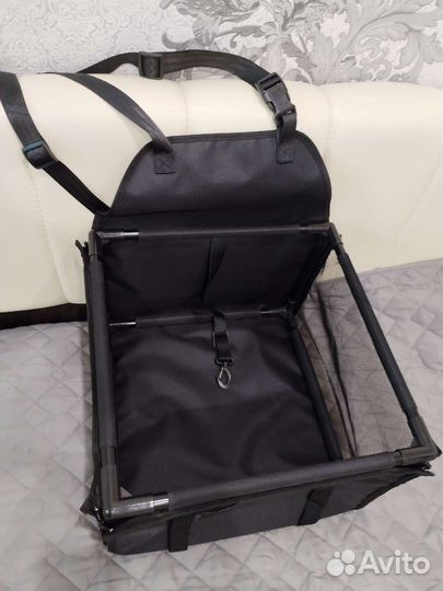 Автокресло для собак с жёстким каркасом