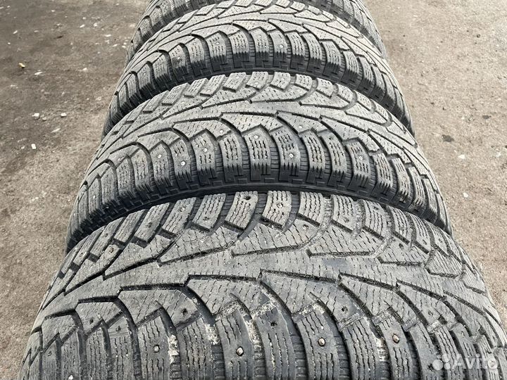 Nokian Tyres Hakkapeliitta SUV 5 235/65 R17