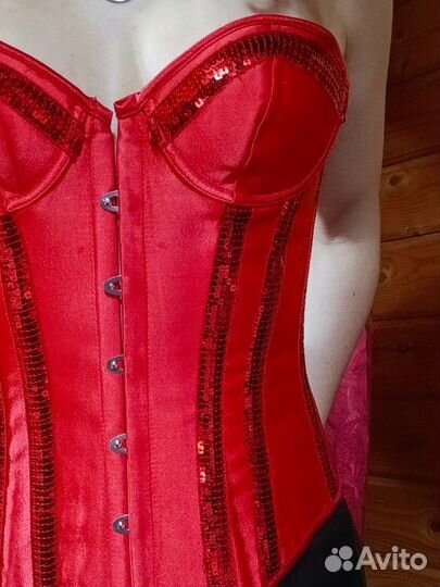 Красивый элегантный корсет