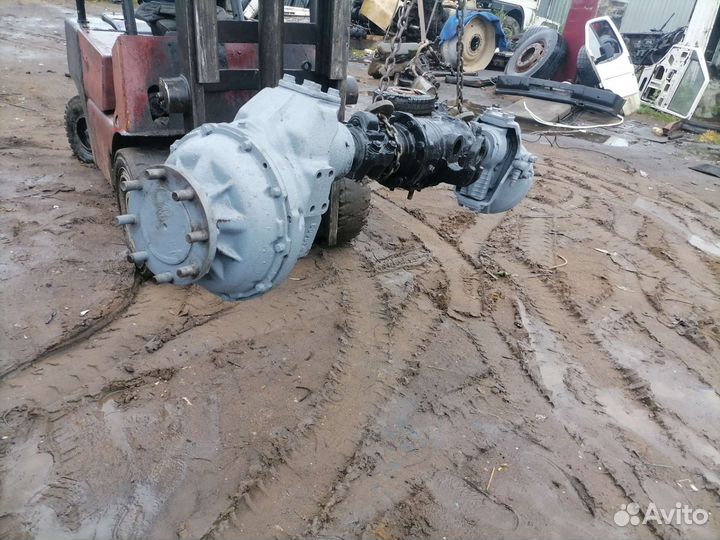 Передний ведущий балочный мост к мтз 82