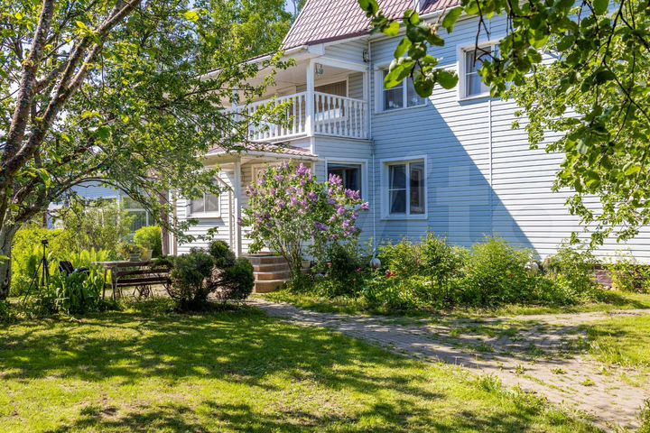 Дача 221 м² на участке 15 сот.