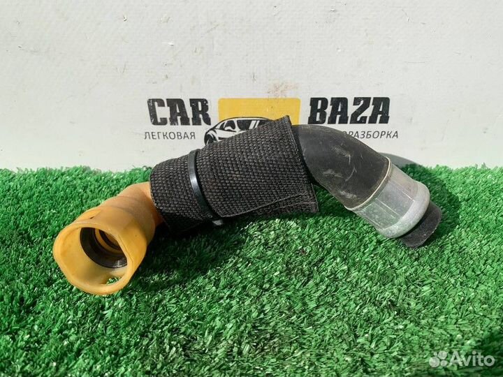 Патрубок системы охлаждения Ford Mustang