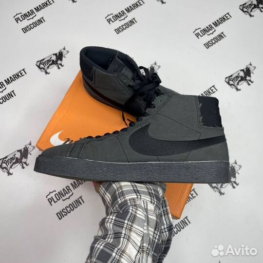 Оригинал 44 eu Nike sb blazer passport