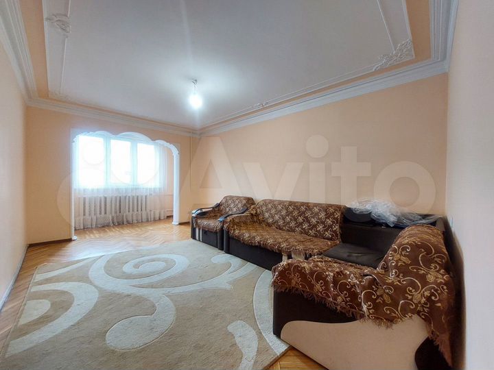 3-к. квартира, 85 м², 4/10 эт.