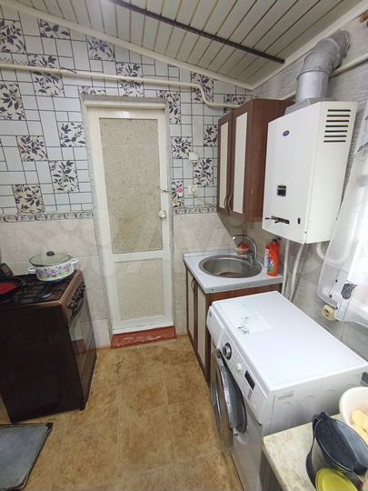 Комната 52 м² в 4-к., 1/1 эт.