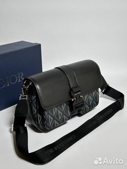 Мессенджер Dior