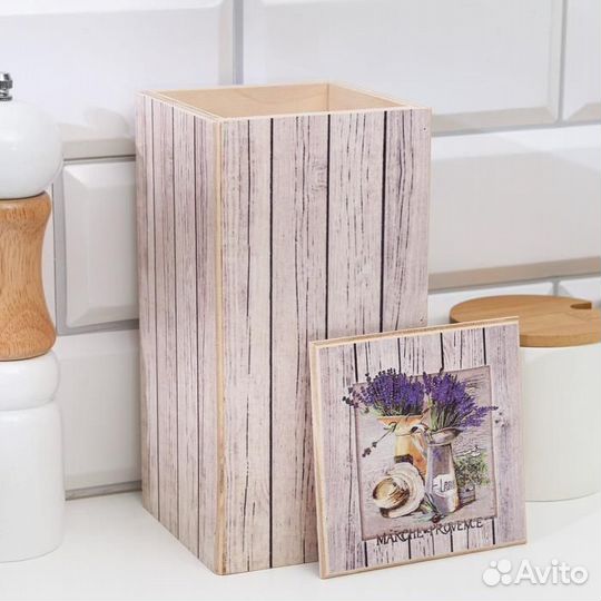 Банка для сыпучих продуктов, с крышкой 10х10х20 см