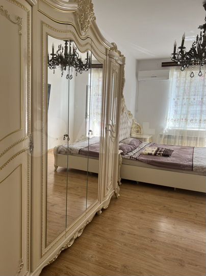 2-к. квартира, 81 м², 2/5 эт.