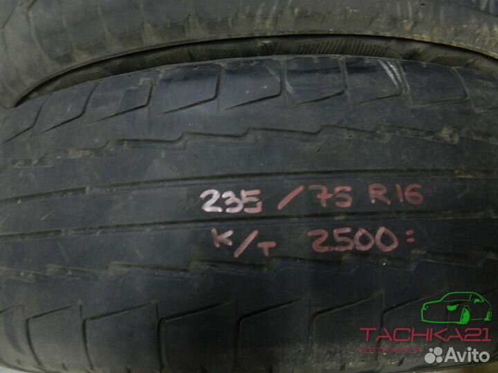 Kumho Road Venture ST KL11 235/75 R16