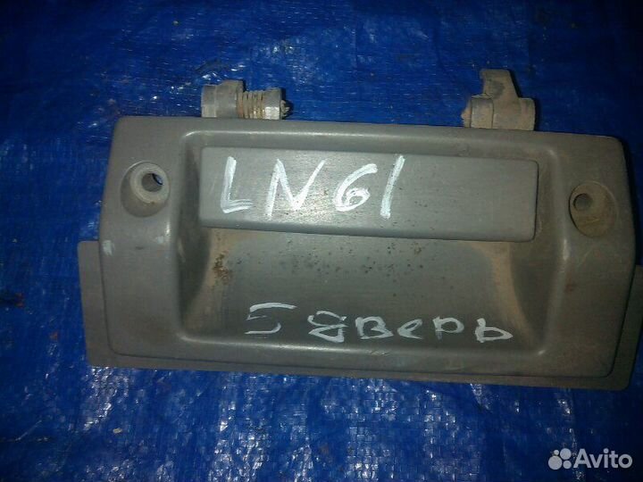 Ручка багажника Toyota Hilux LN61 2L