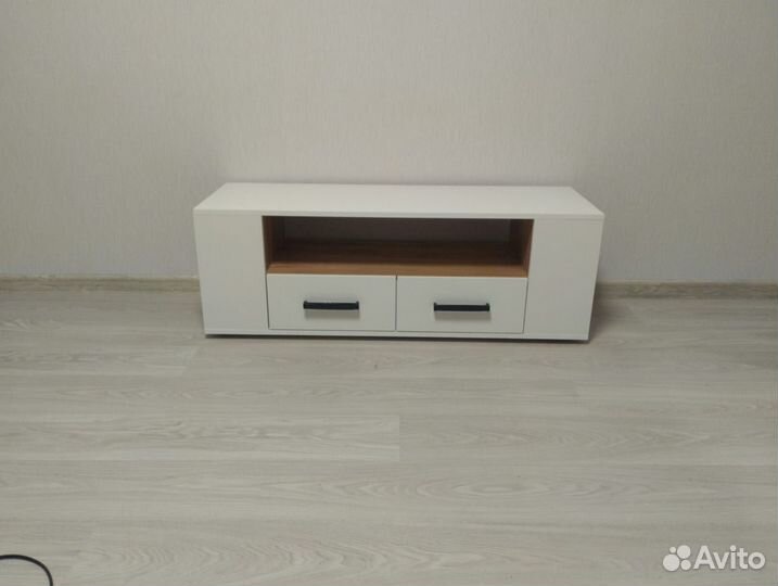 Тумба тв
