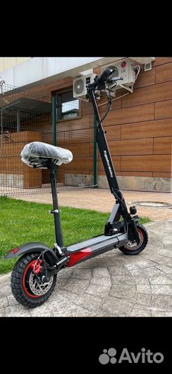 Новый электросамокат с сиденьем KugooKirin M4 PRO