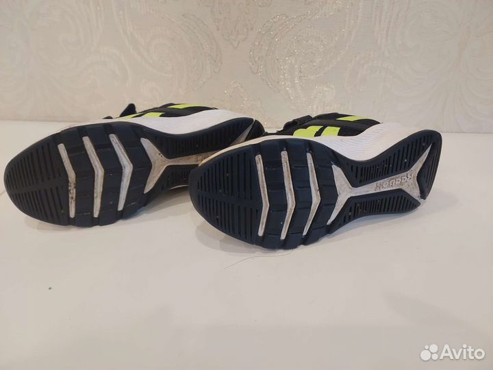 Reebok детские кроссовки