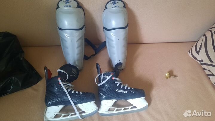 Хоккейные коньки bauer