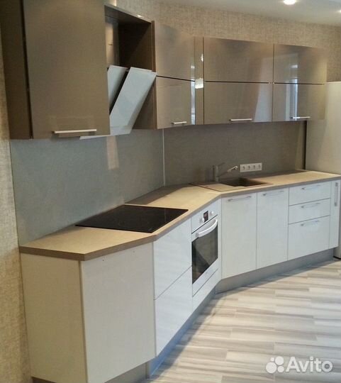 Кухонные гарнитуры