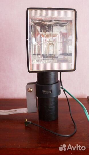 Фотовспышки для фотоаппаратов