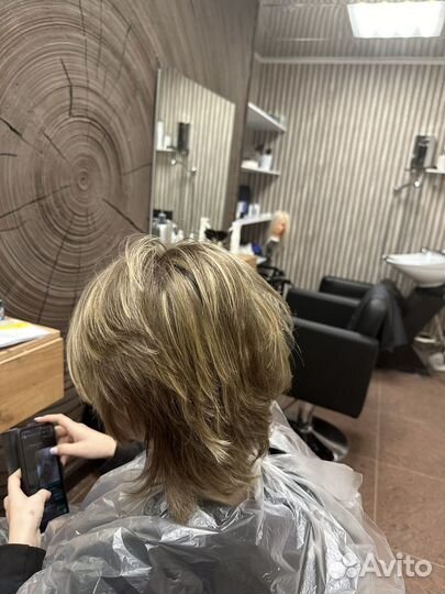 Парикмахерский зал