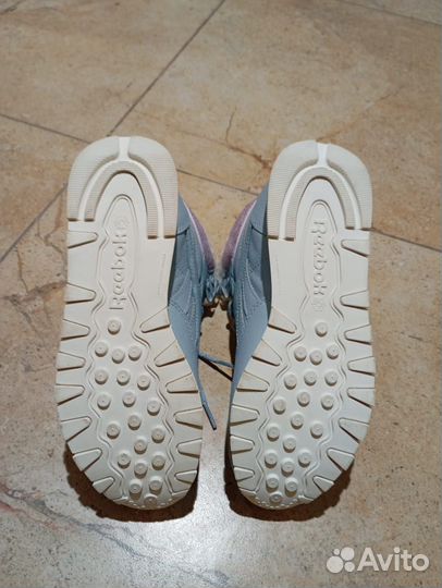 Кроссовки зимние женские