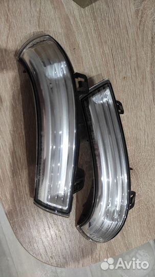 Повторитель поворота в зеркало Jetta 5