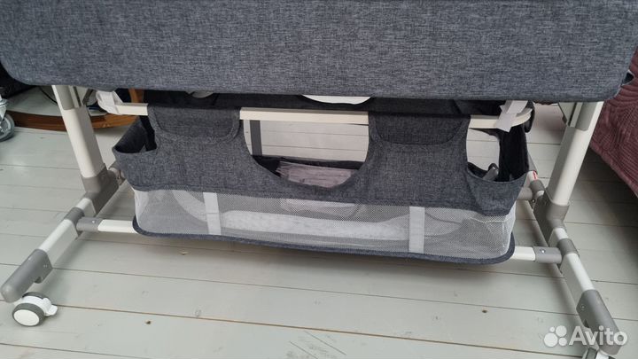 Приставная кроватка с электро качанием