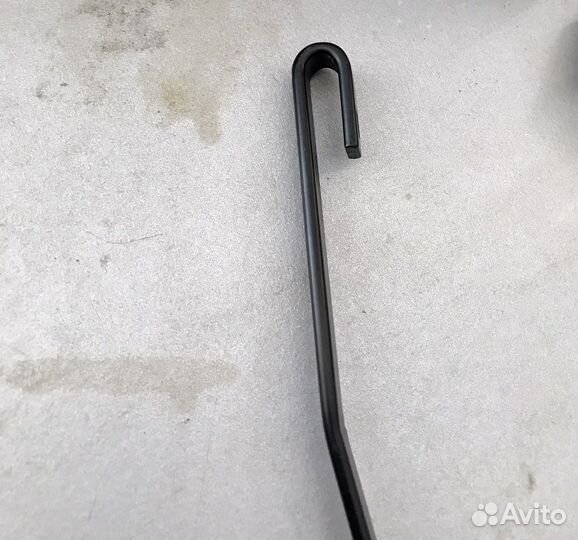 Поводок очистителя 288809497R Ларгус/Логан