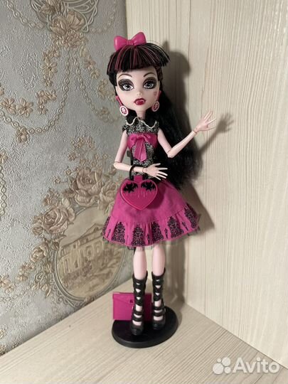 Кукла Монстер Хай Дракулаура