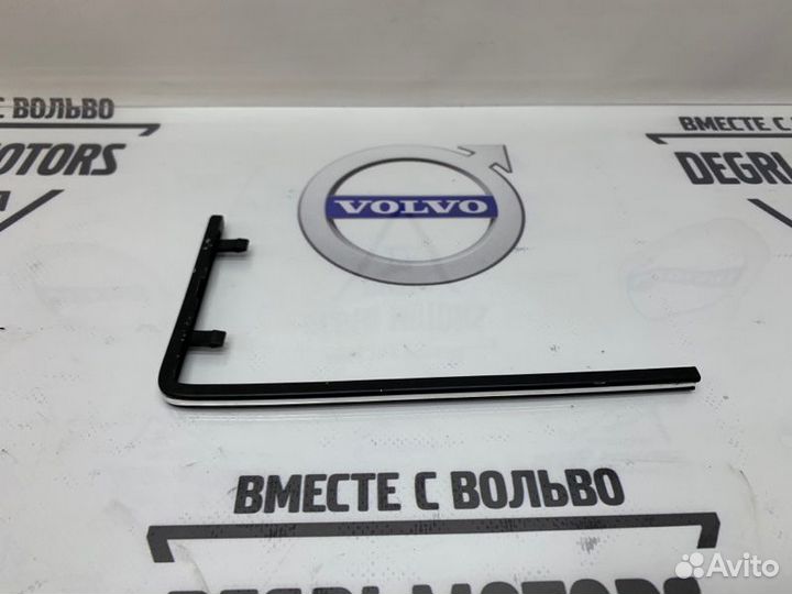 Накладка торпеды водительская сторона Volvo 960