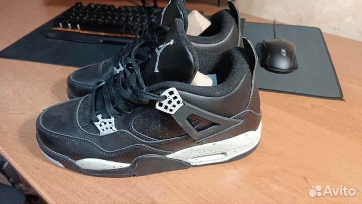 Продам новые кроссовки Jordan 44размер