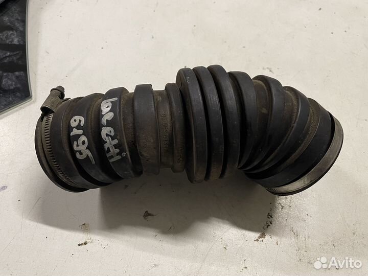 Патрубок воздушного фильтра Chevrolet Lacetti