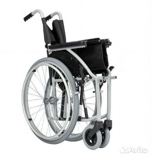 Кресло-коляска для инвалидов Base 160 складная