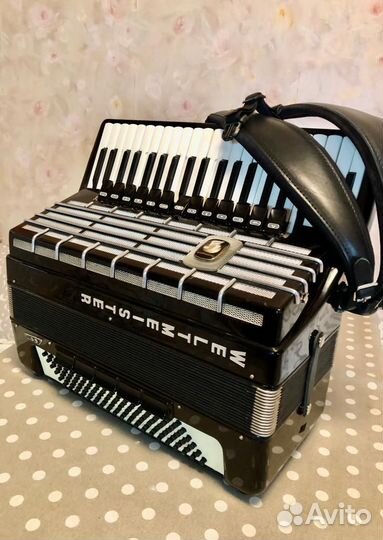 Аккордеон weltmeister s5