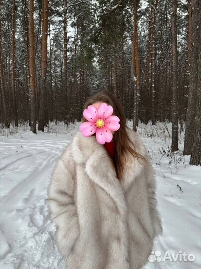 Шуба из эко меха белая