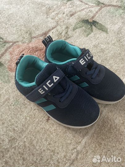 Кроссовки 26