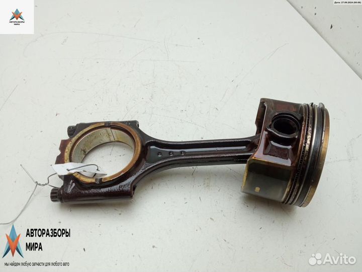 Поршень Volvo S40 2 2006